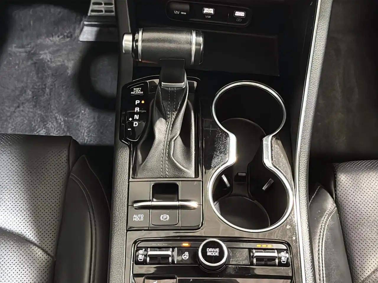 Kia K5 снимка Kia K5