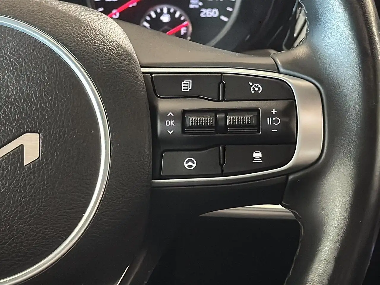 Kia K5 снимка Kia K5