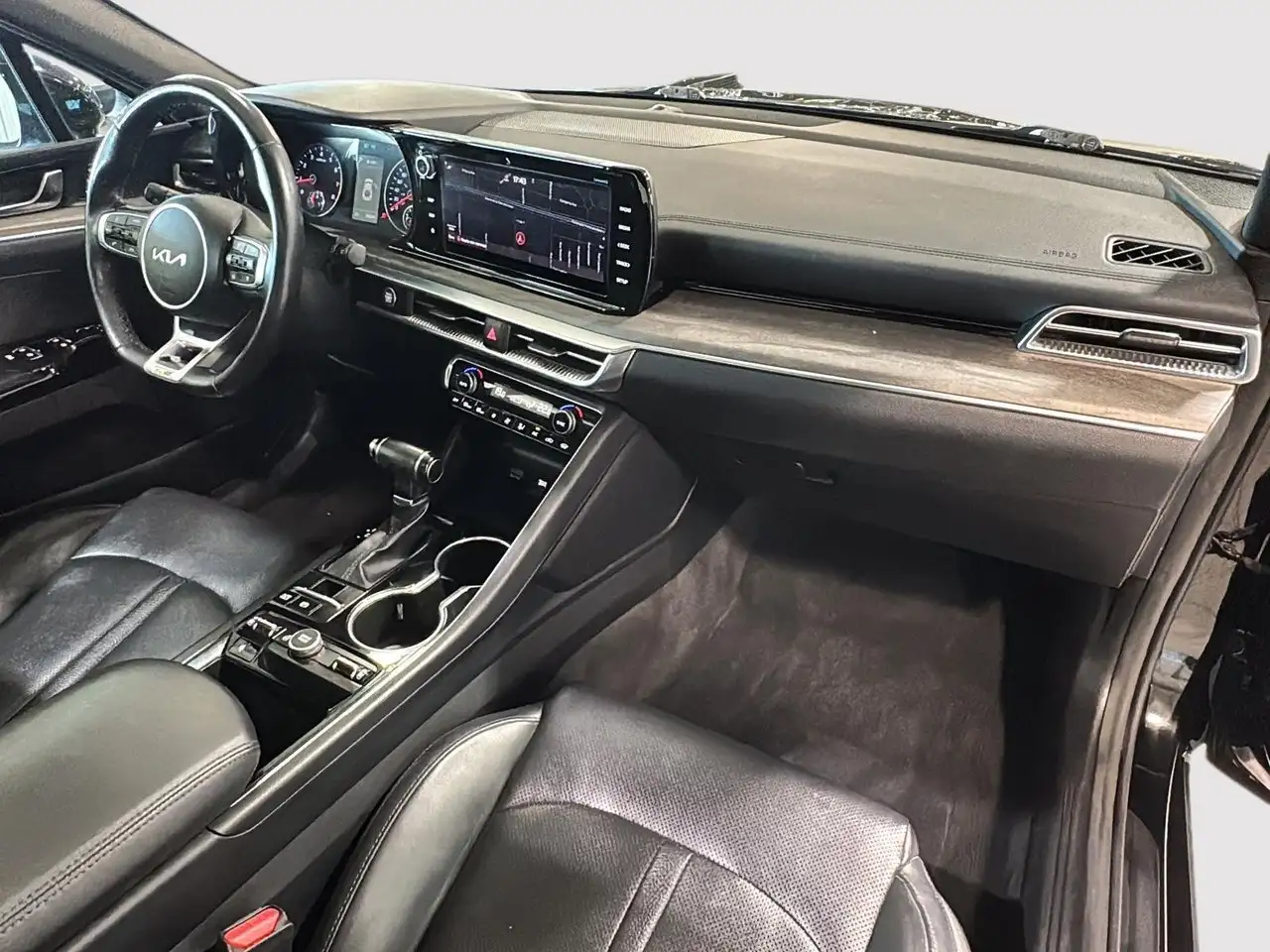 Kia K5 снимка Kia K5