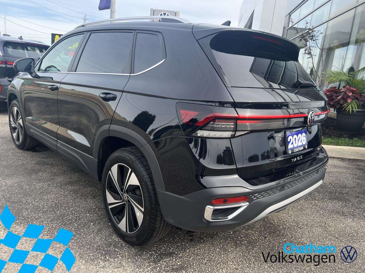 2026 Volkswagen Taos Comfortline 4MOTION — photo 3