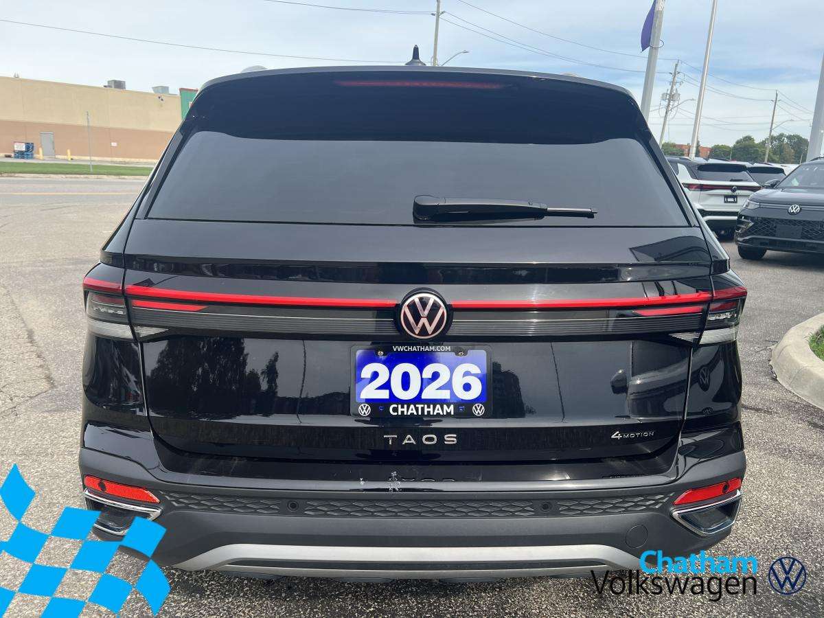 2026 Volkswagen Taos Comfortline 4MOTION — photo 4