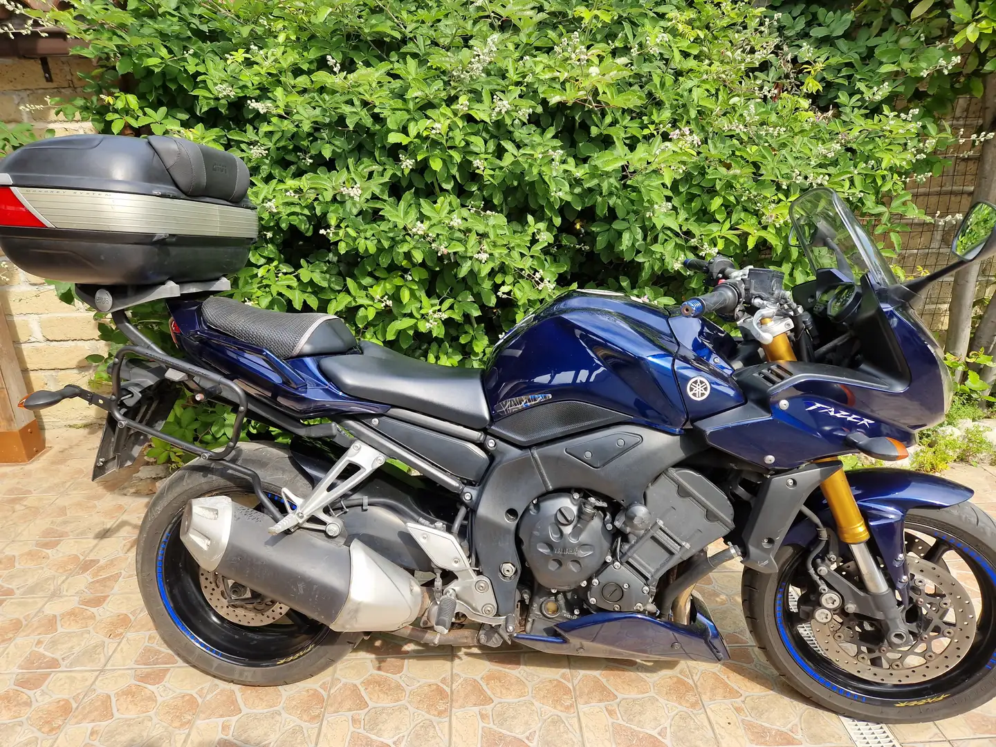 Yamaha FZ 1 Fazer Blue - 1