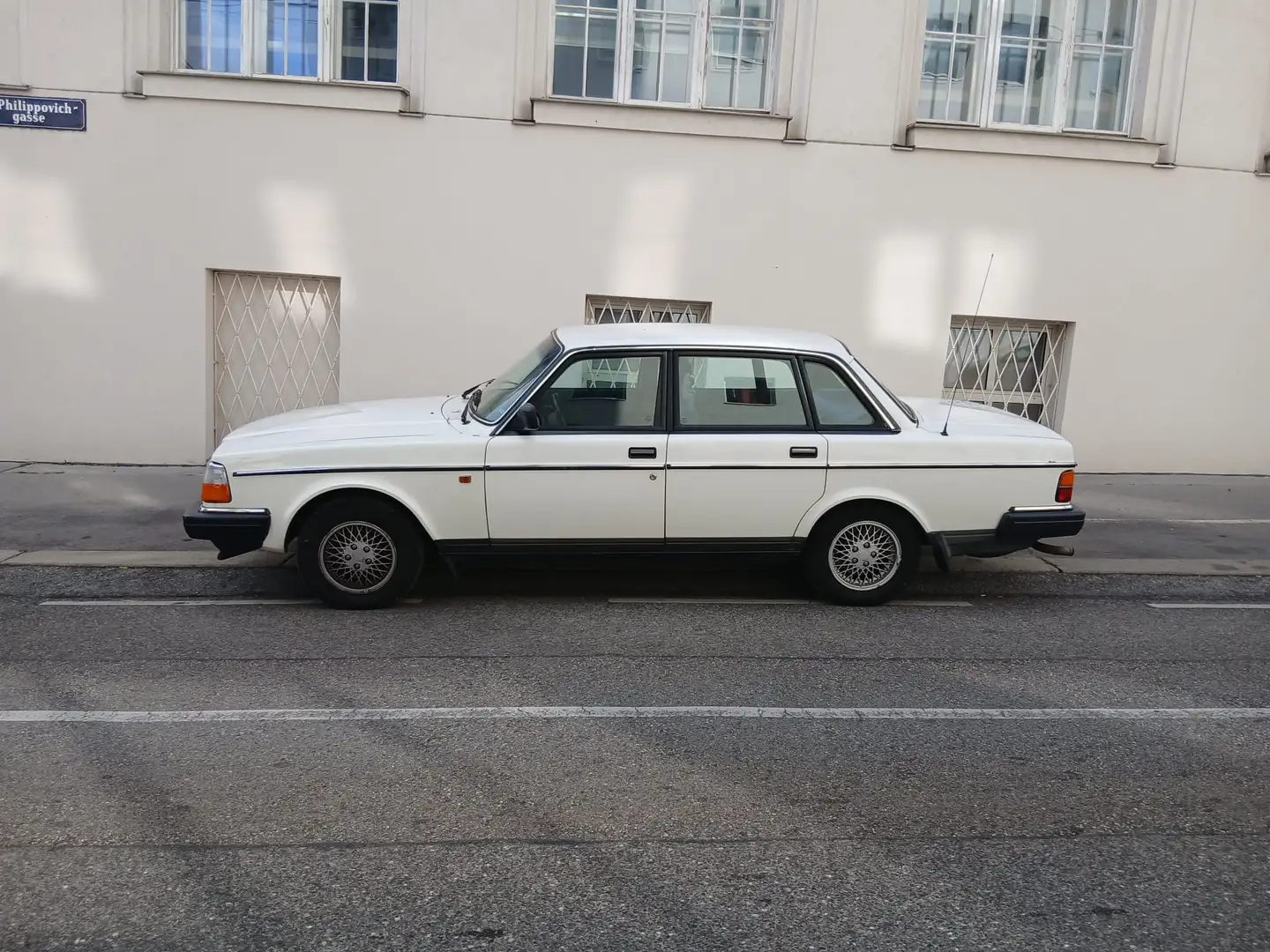 Volvo 240 240 GL FI Wit - 1