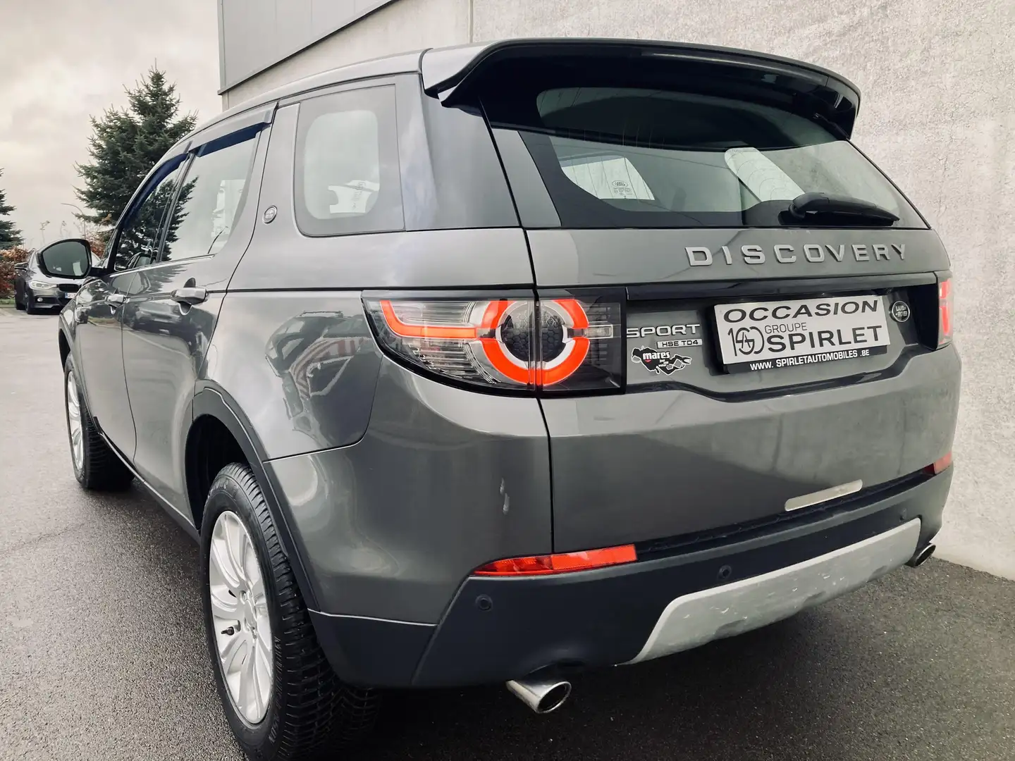 Land Rover Discovery Sport 2200CC-HSE-Cuir-GPS-camera 360 Grijs - 2