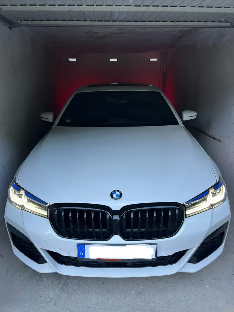 BMW 520 520i Aut. M Sport Edition, Shadow Line, Laser Beige - 1