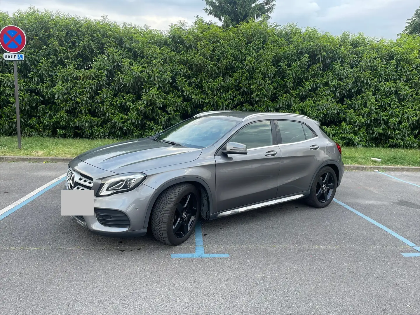Mercedes-Benz GLA 200 AMG d 7-G DCT Fascination - 1