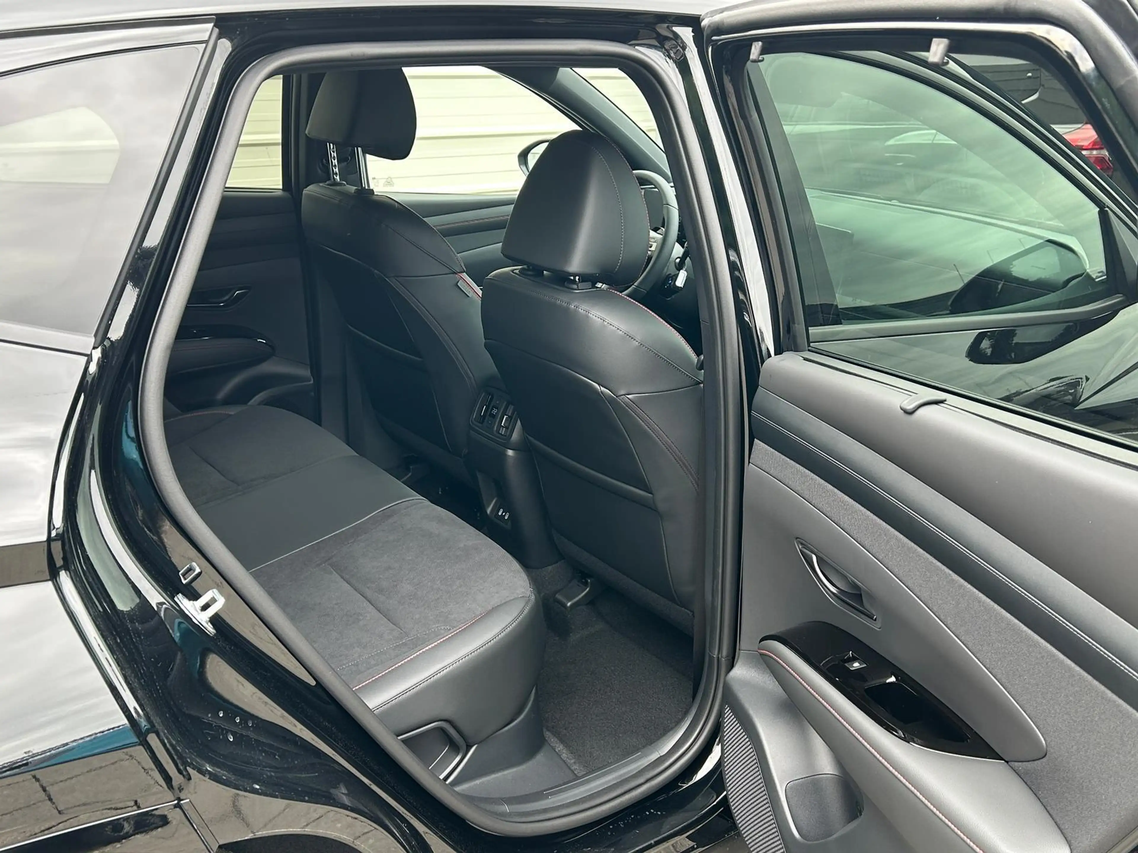 Hyundai TUCSON N Line N-Line+ 1.6 T-GDI HEV 4WD Android Auto*H... — photo 12