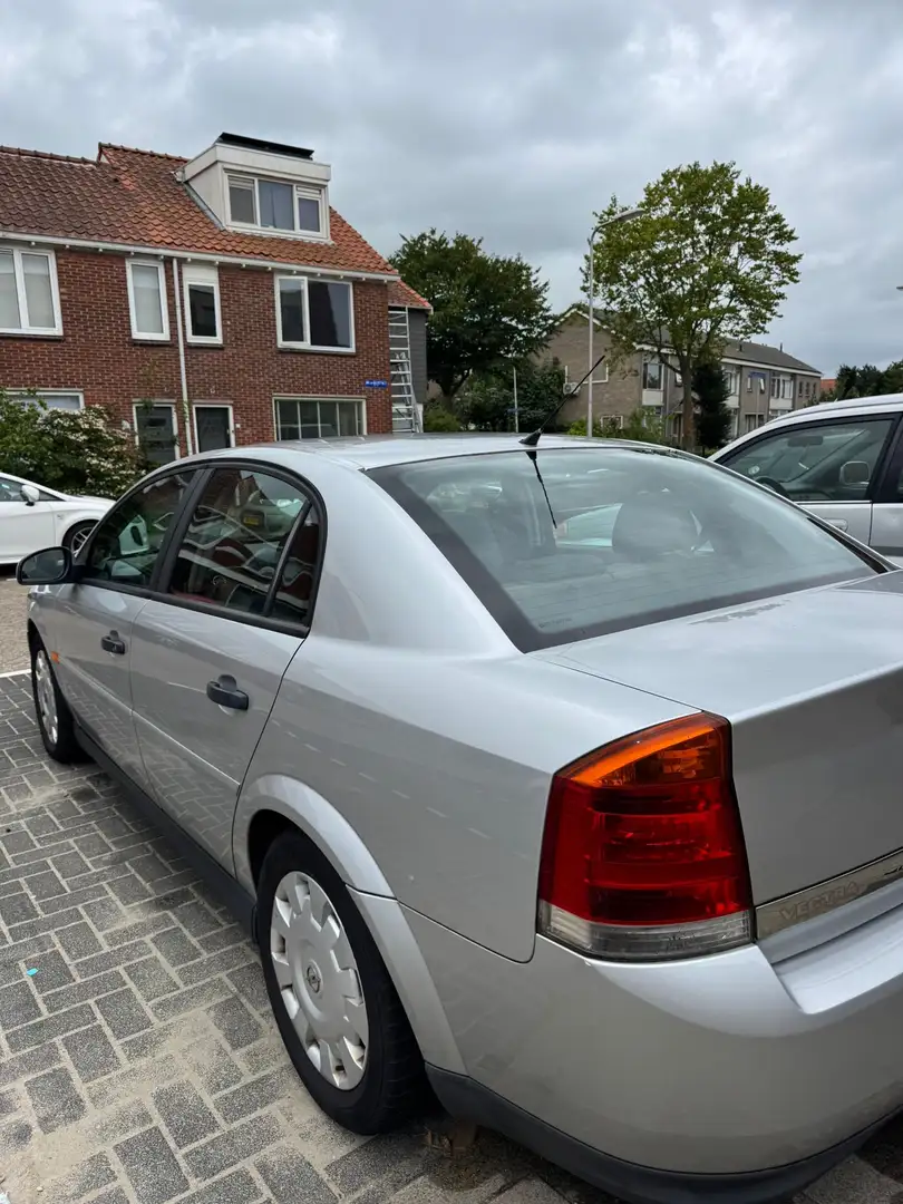 Opel Vectra 1.8-16V Comfort Szürke - 1