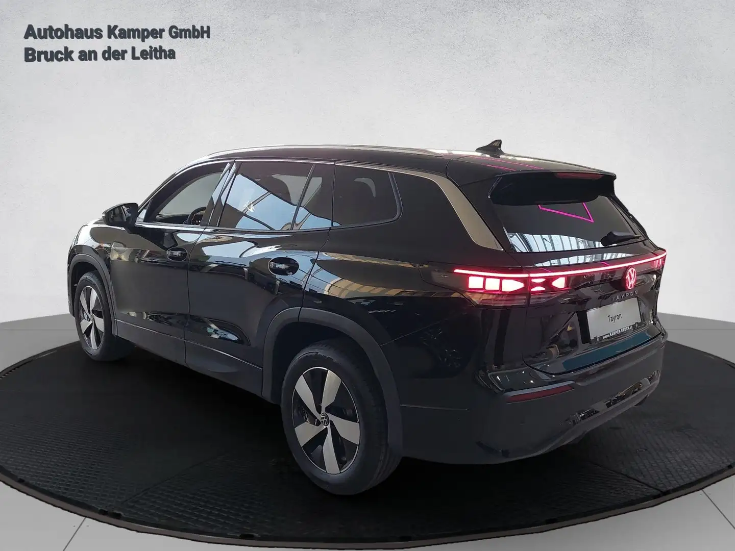 Volkswagen Tayron Friends eTSI DSG Schwarz - 2