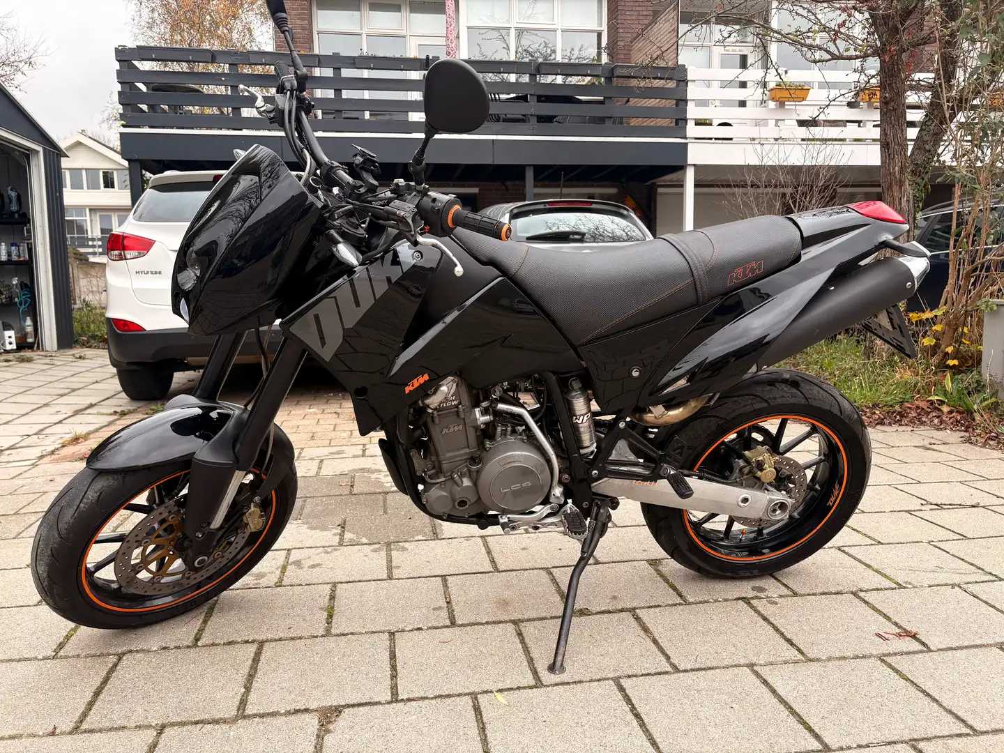 KTM 640 Duke Zwart - 2