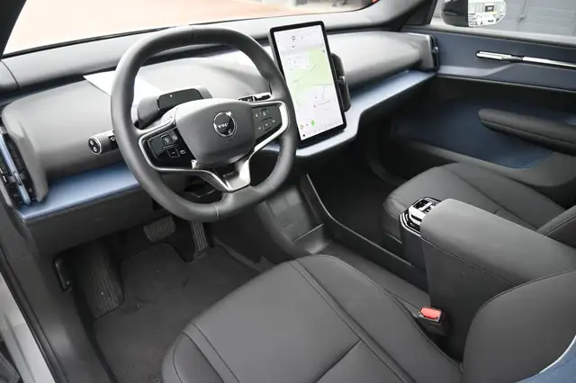 Volvo Ex30 view 12