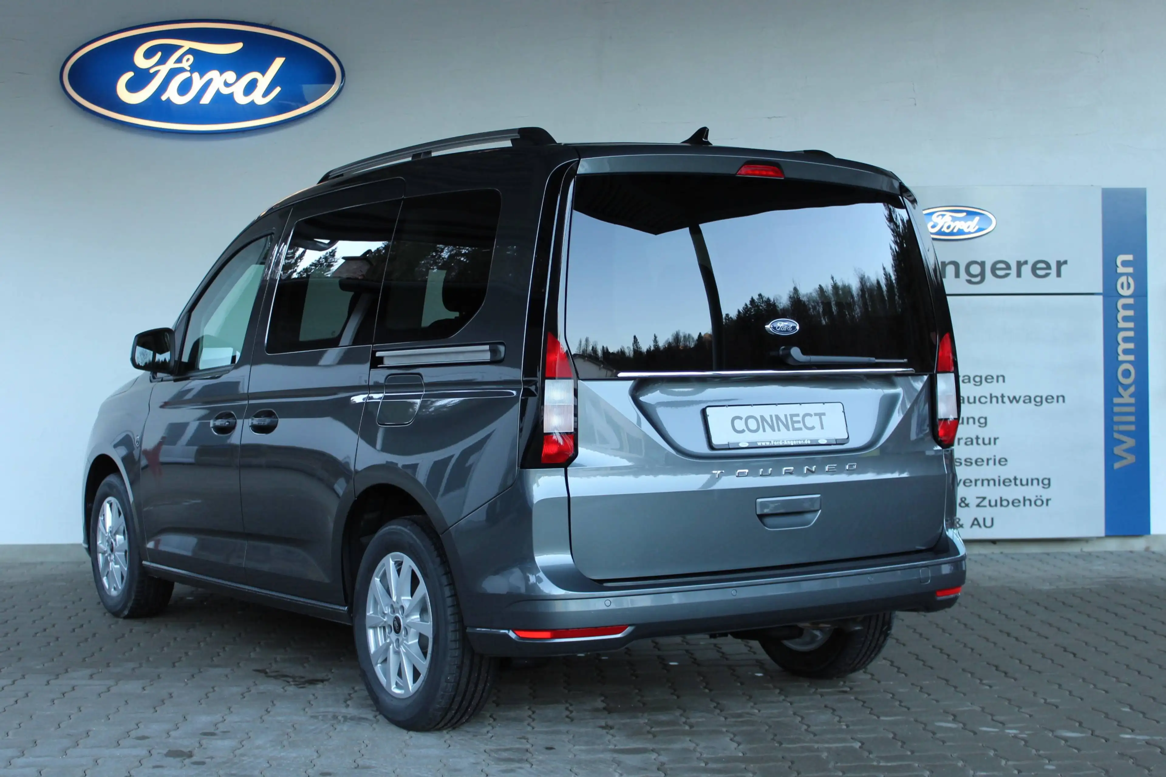 Ford Tourneo Connect Titanium LED,Navi,BT,WinPak,Kamera,PDC,KeyFree, — photo 2