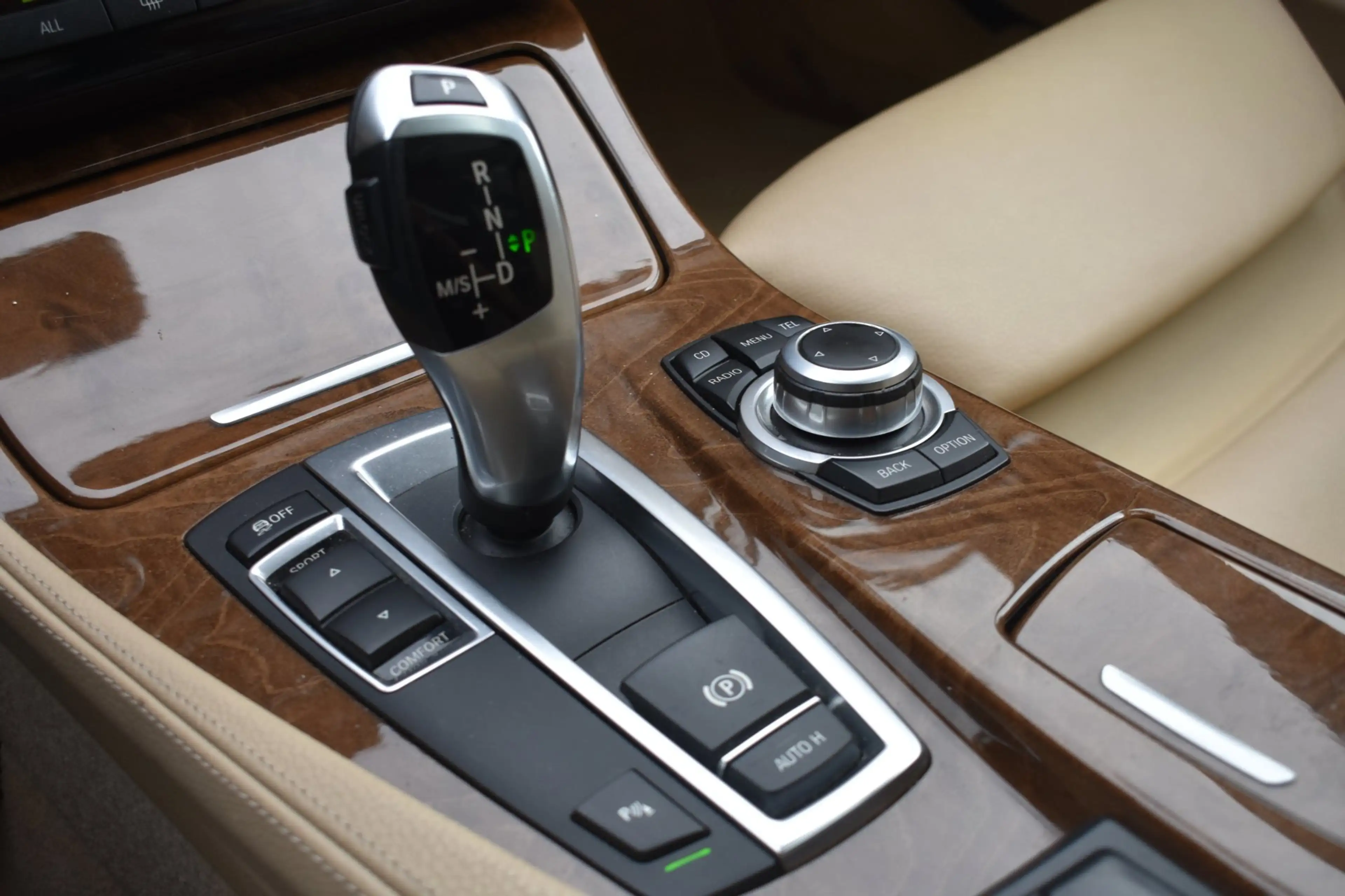 BMW 535 5-serie Touring 535d High Executive '11 Xenon Pano — photo 24