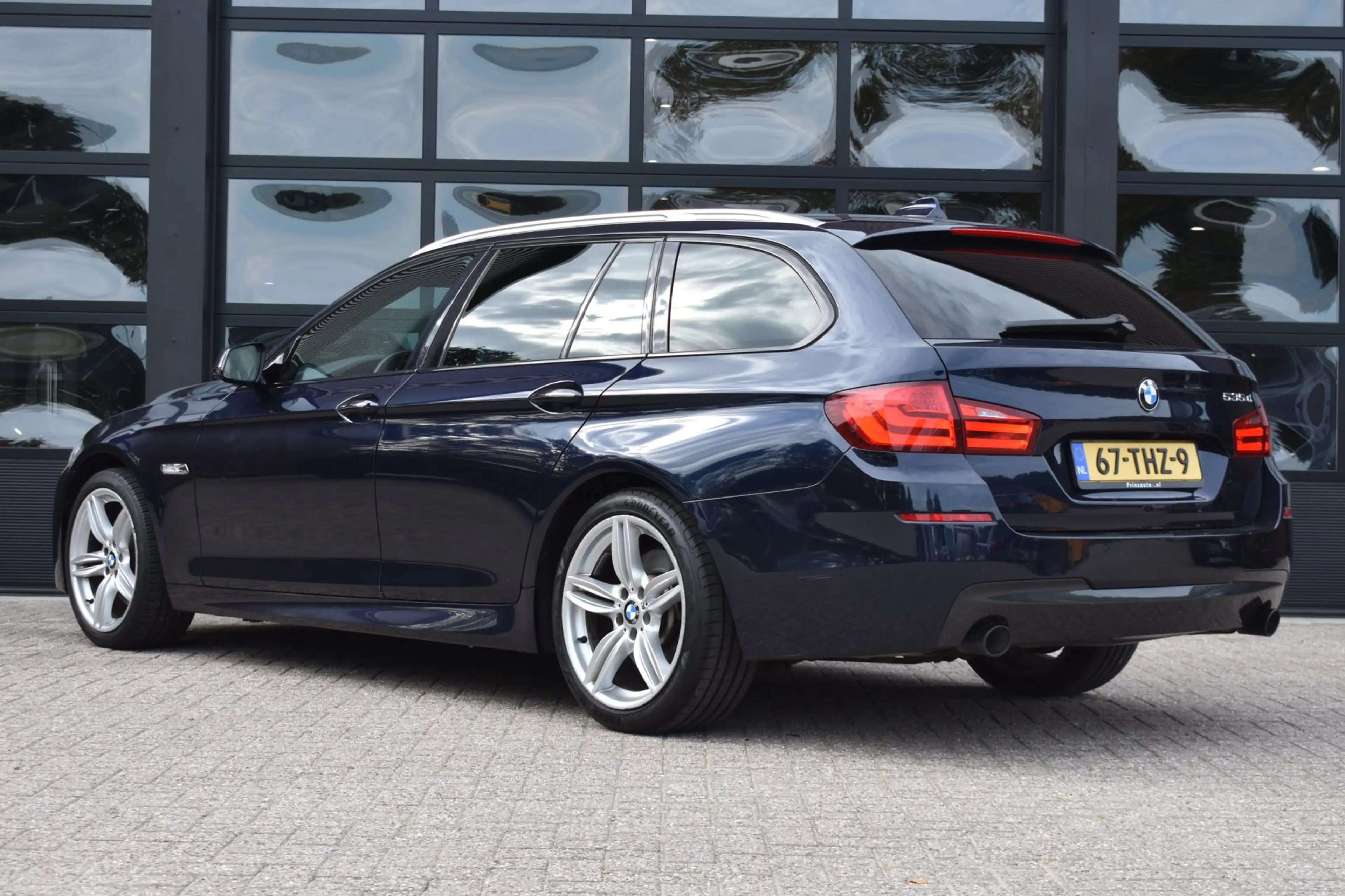 BMW 535 5-serie Touring 535d High Executive '11 Xenon Pano — photo 13