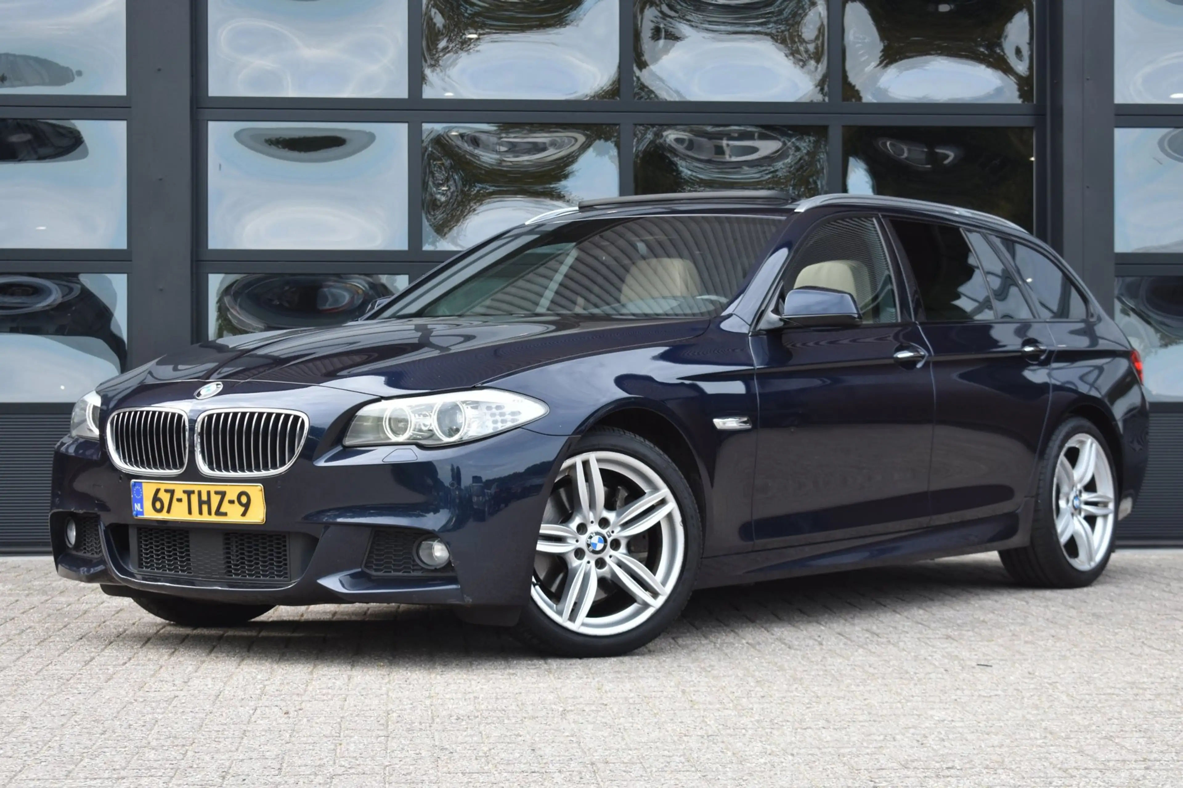 BMW 535 5-serie Touring 535d High Executive '11 Xenon Pano
