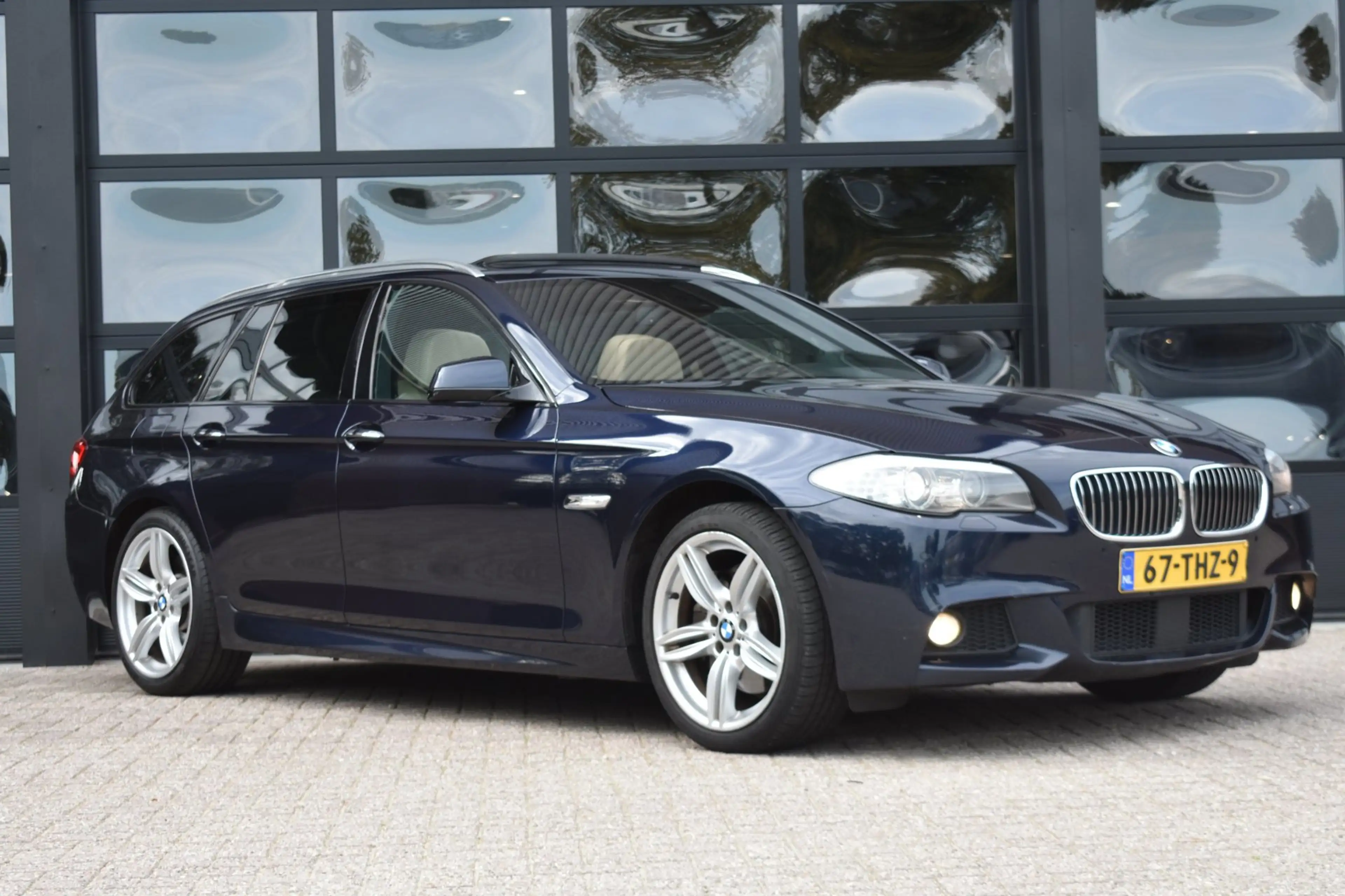 BMW 535 5-serie Touring 535d High Executive '11 Xenon Pano — photo 6