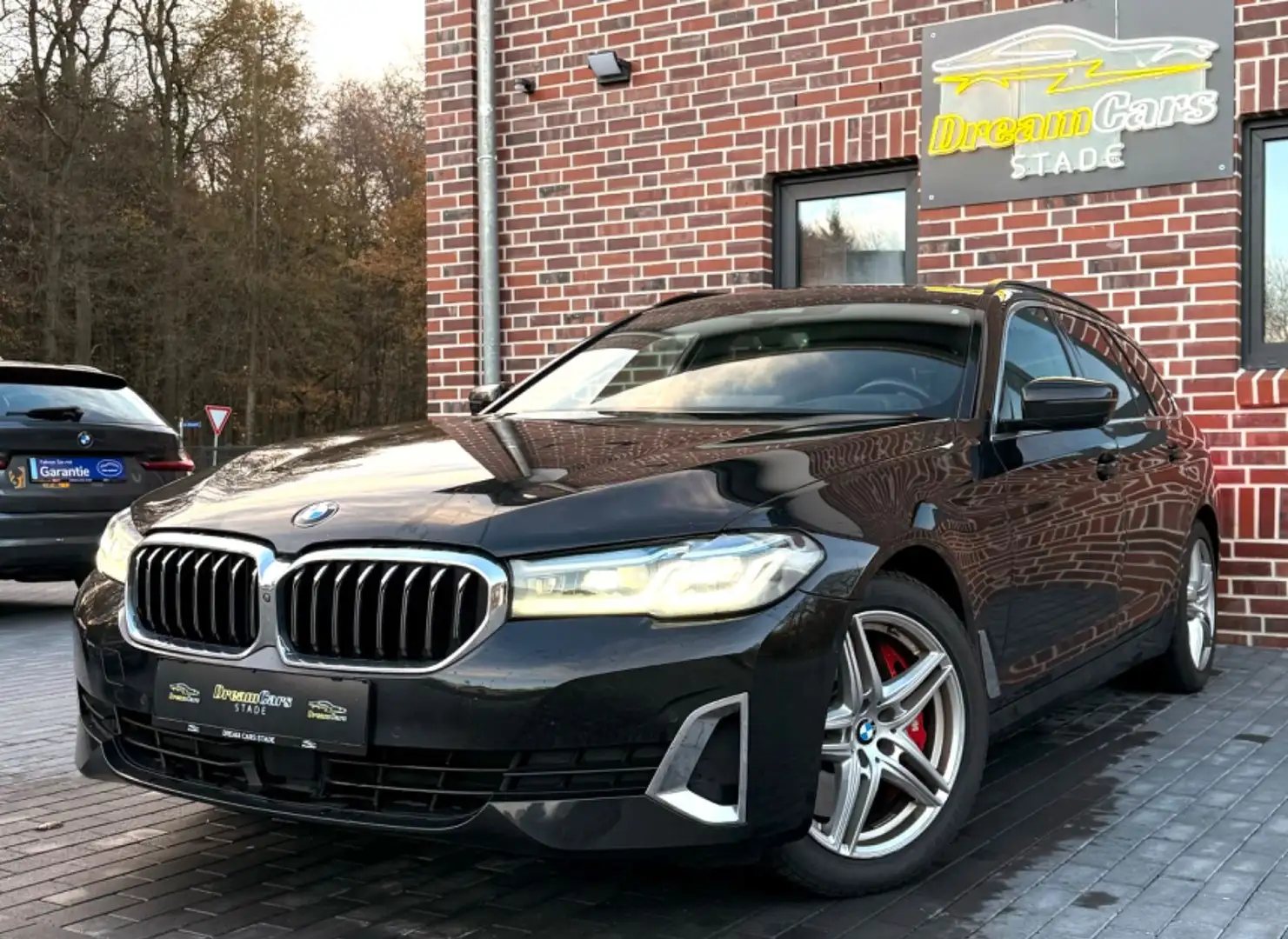 BMW 540 d xDrive Luxury Memory*Pano*Leder*HUD*360°Kam Schwarz - 1