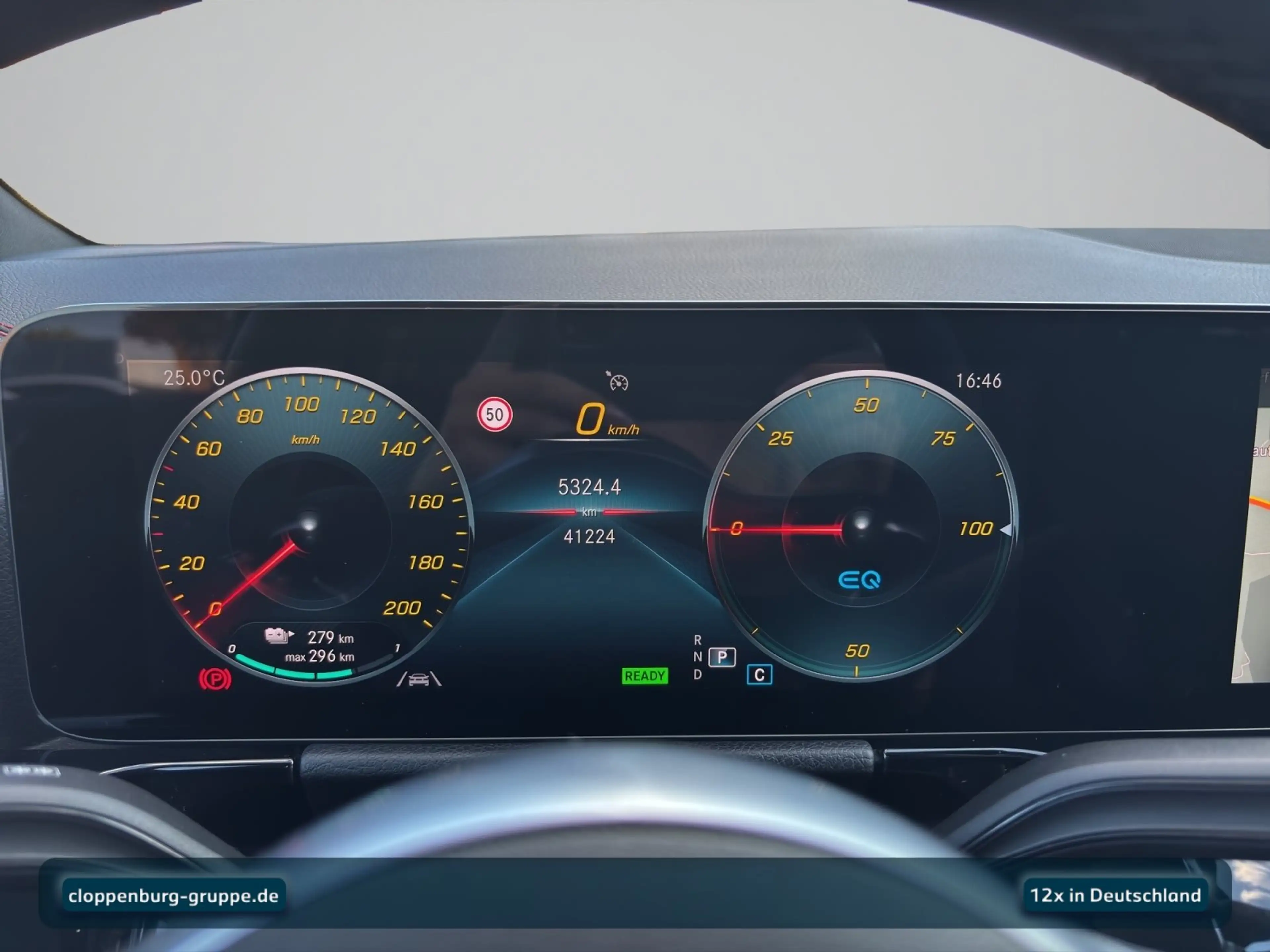 Mercedes-Benz EQA 350 4Matic AMG Line EQA 350 4Matic (243.712) — photo 14