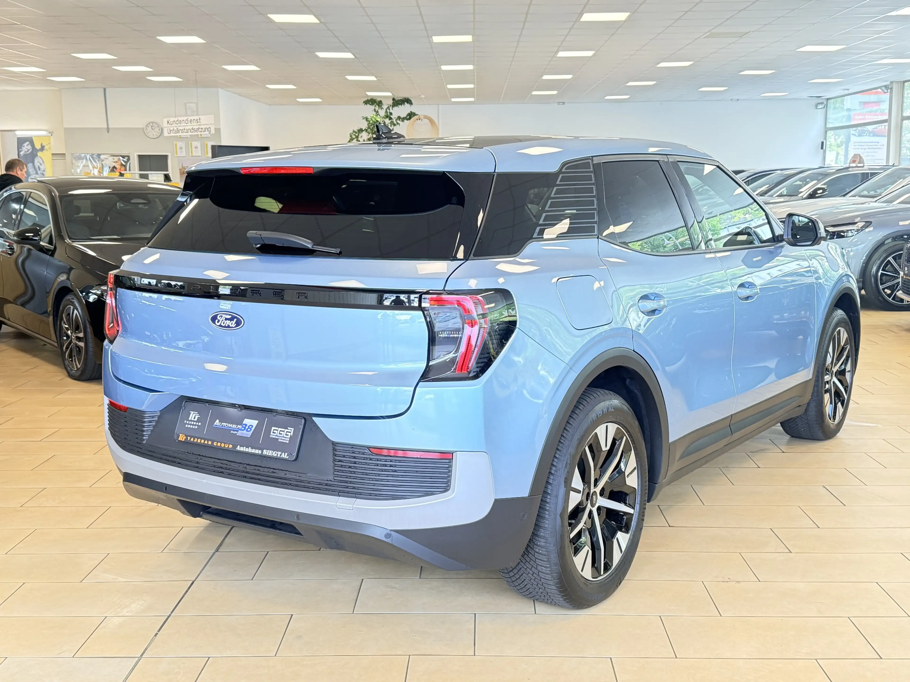 Ford Explorer Pano*ACC*ST-heiz*B&O*Massage*Leder*360 — photo 4