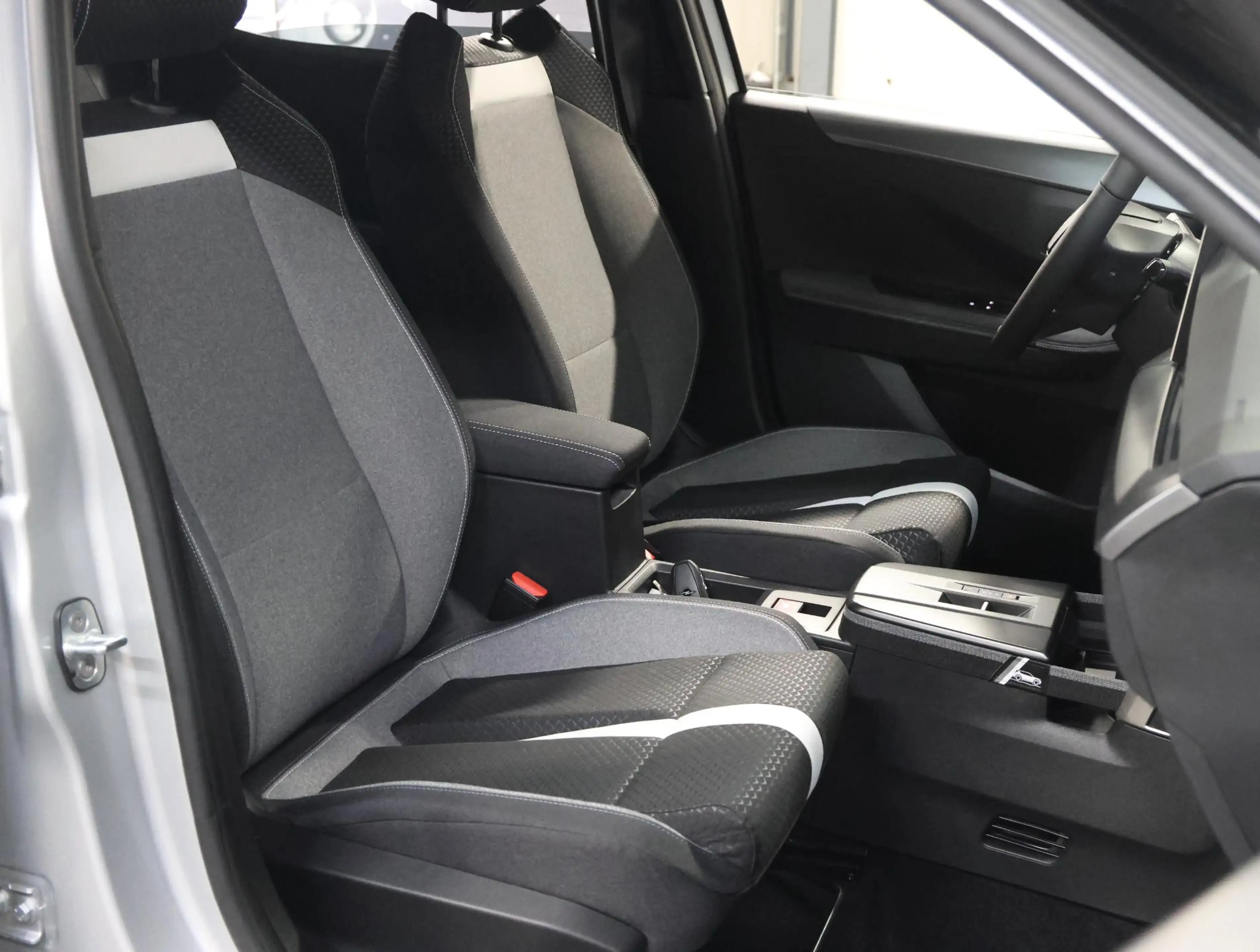Opel Frontera 1.2 Turbo Hybrid GS | 8 jaar garantie | — photo 9