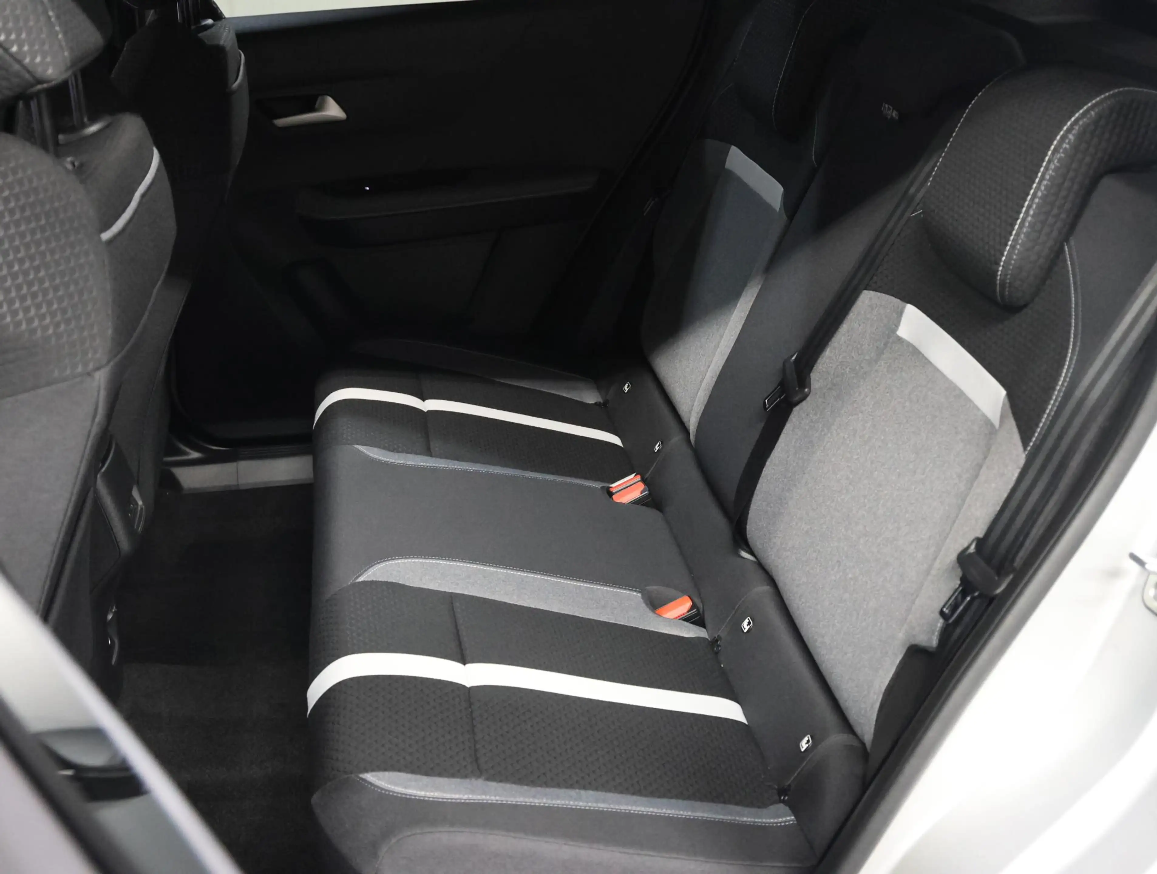 Opel Frontera 1.2 Turbo Hybrid GS | 8 jaar garantie | — photo 15