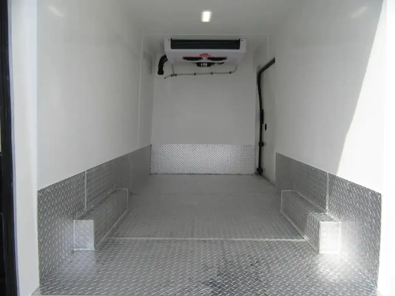 Ford Transit photo Ford Transit