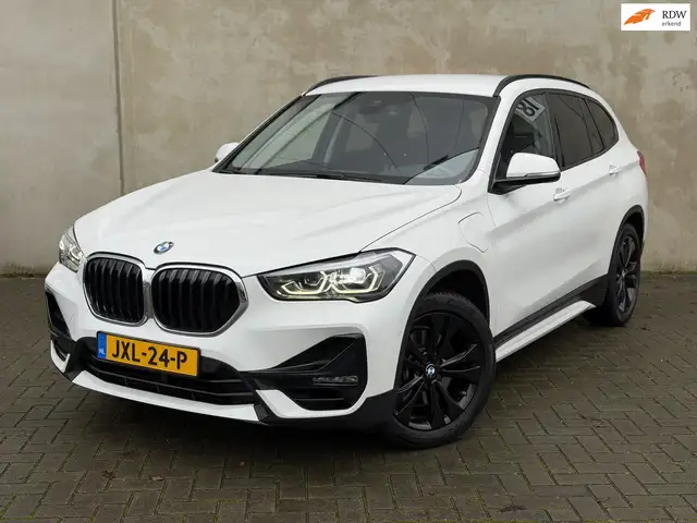 BMW X1 XDrive25e Sport Line Camera Trekhaak Elek. achterk
