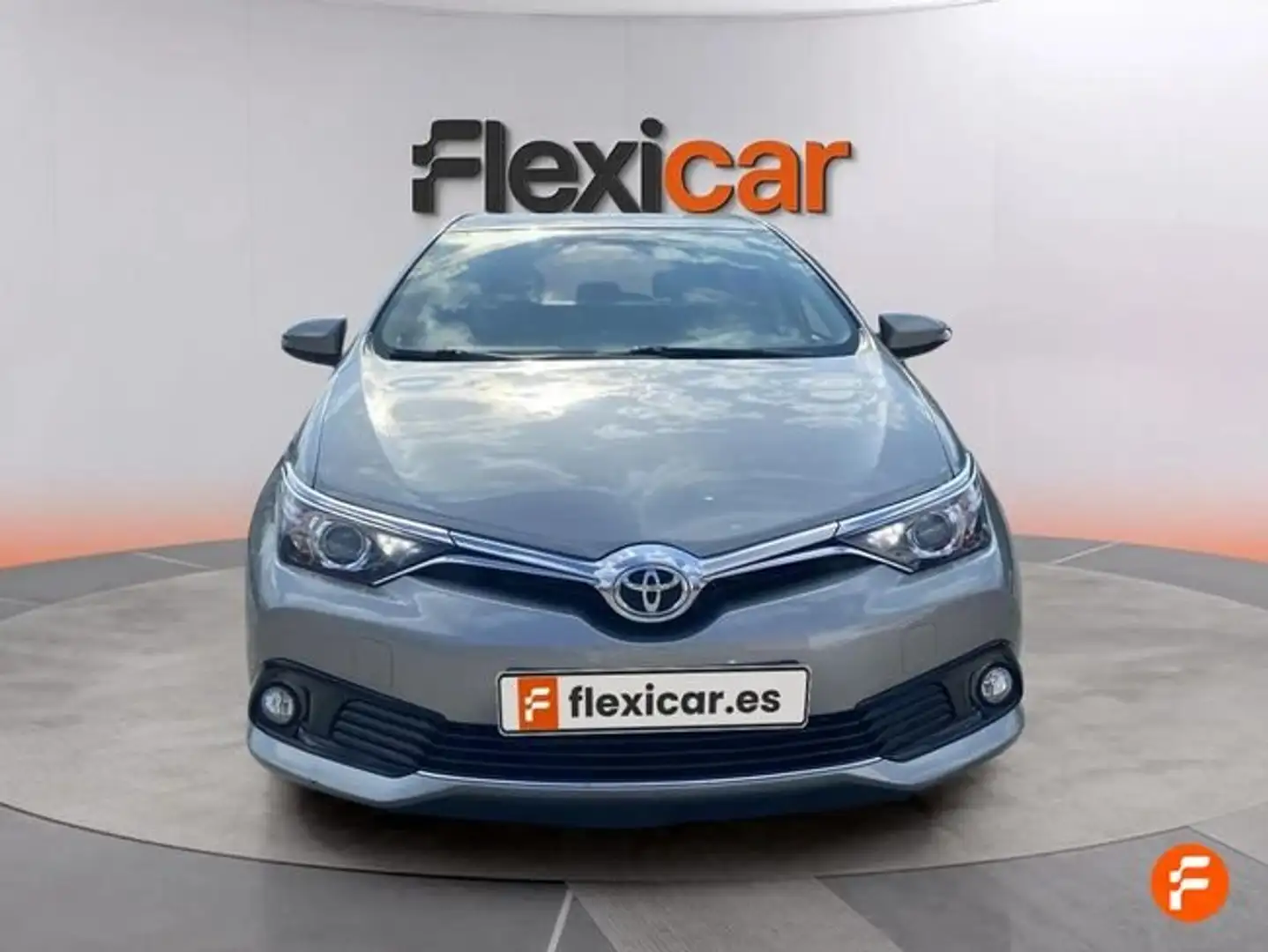 Toyota Auris 120T Active Gris - 2
