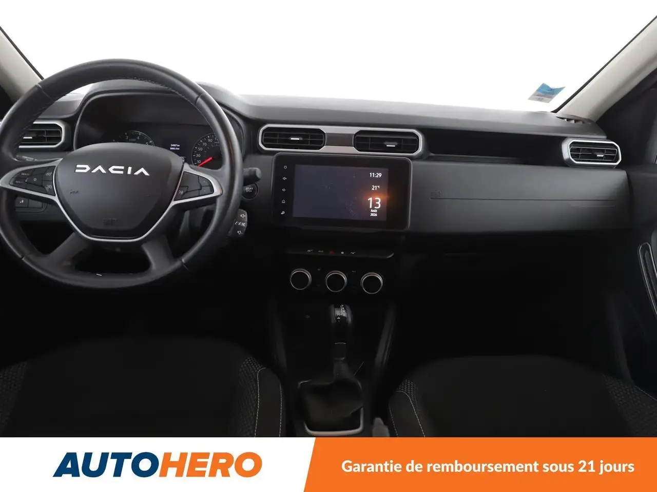 Dacia Duster — photo 12
