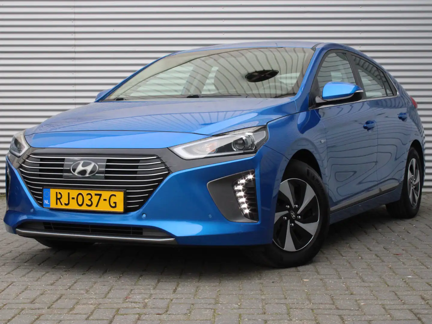 Hyundai IONIQ 1.6 GDi Comfort | Achteruitrijcamera | Apple Carpl Blau - 1
