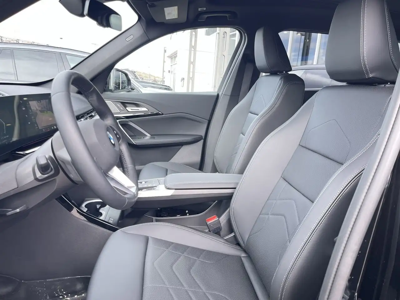 BMW X1 снимка BMW X1