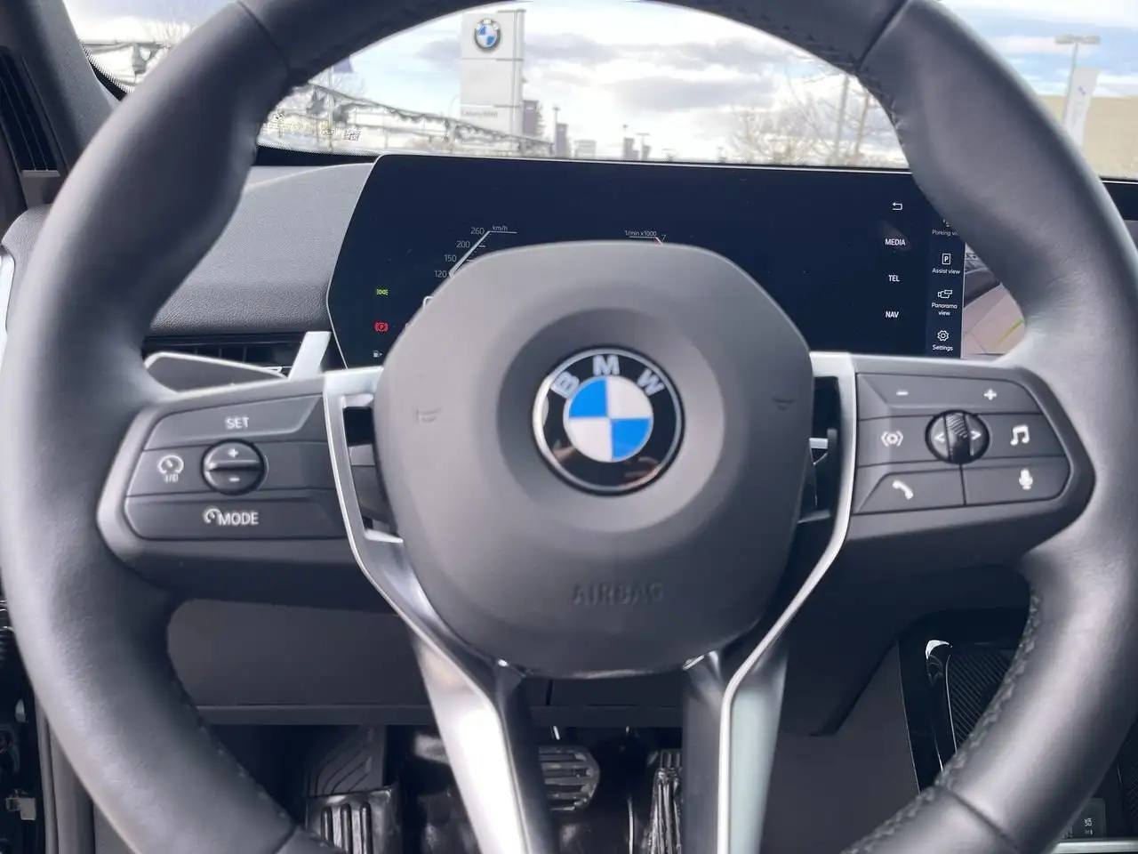 BMW X1 снимка BMW X1
