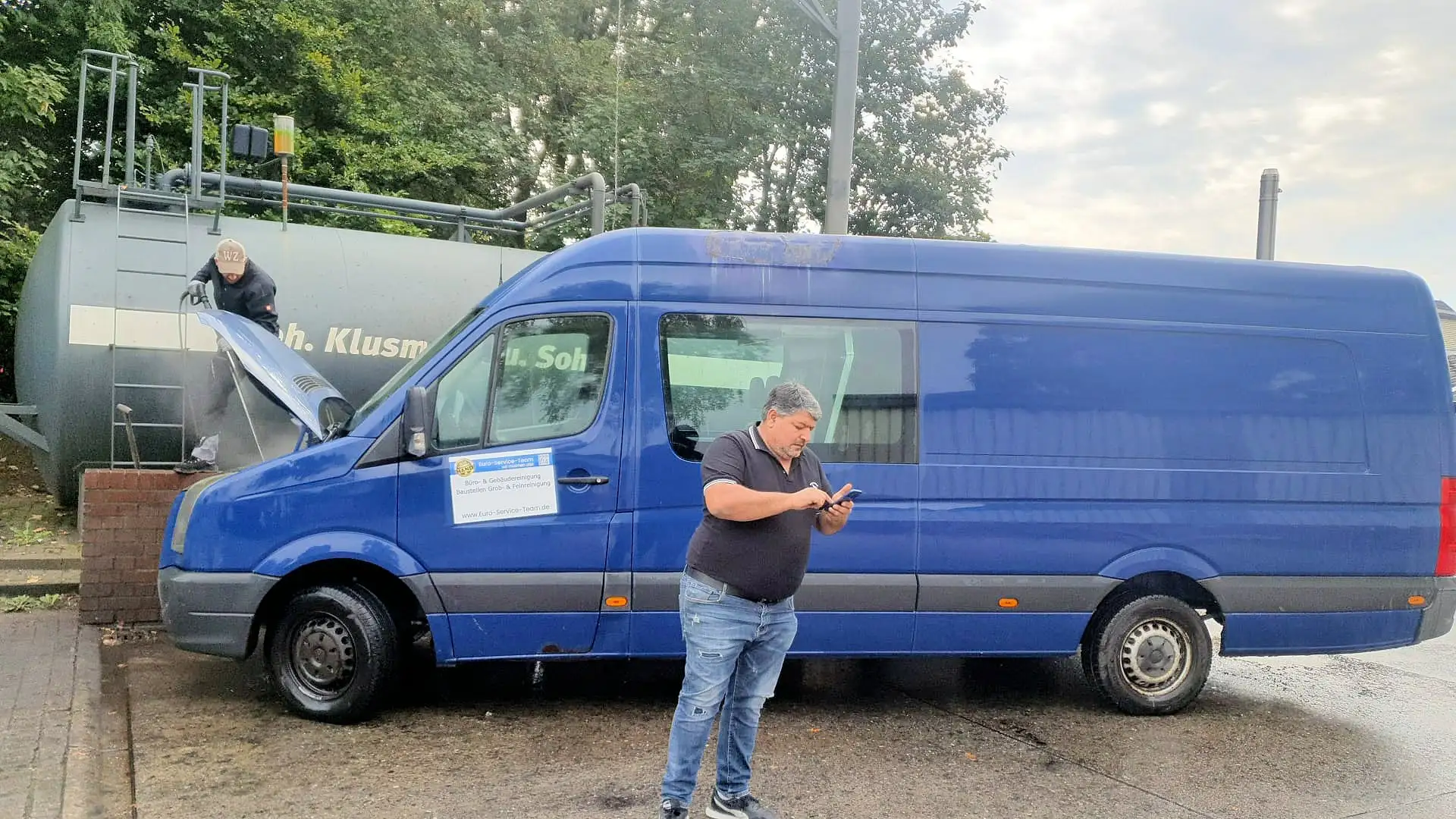 Volkswagen Crafter Crafter 35 TDI DPF Cool Profi Albastru - 2