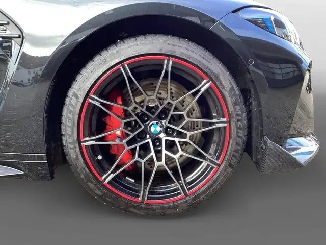 BMW M3 view 8
