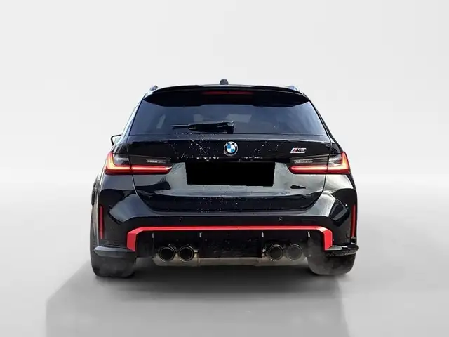 BMW M3 view 4