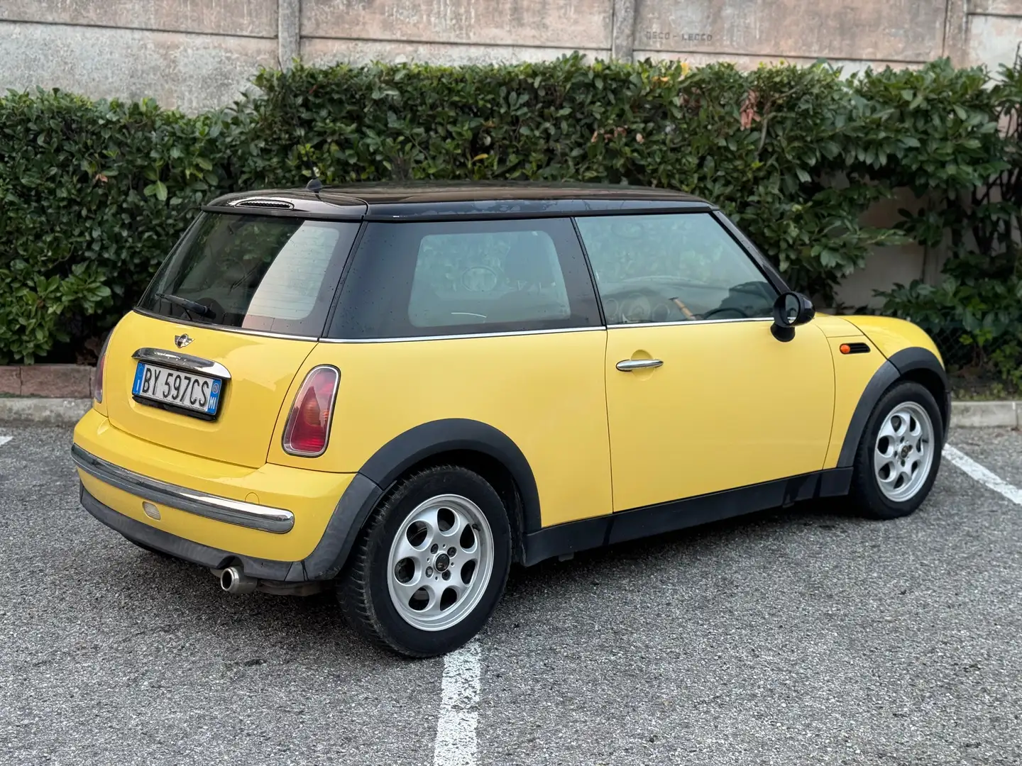 MINI Cooper Mini II 2001 1.6 Giallo - 1