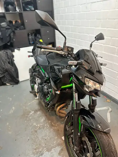 Kawasaki Z 650 - foto 2