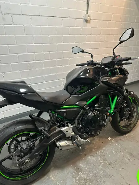 Kawasaki Z 650 - foto 4