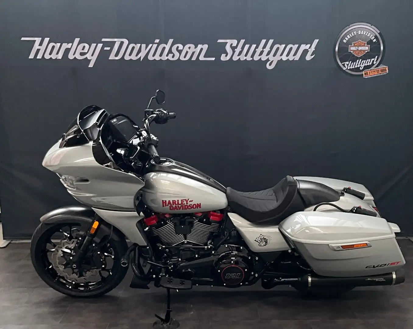 Harley-Davidson CVO ROAD GLIDE ST 2025 Touring Silber - 2