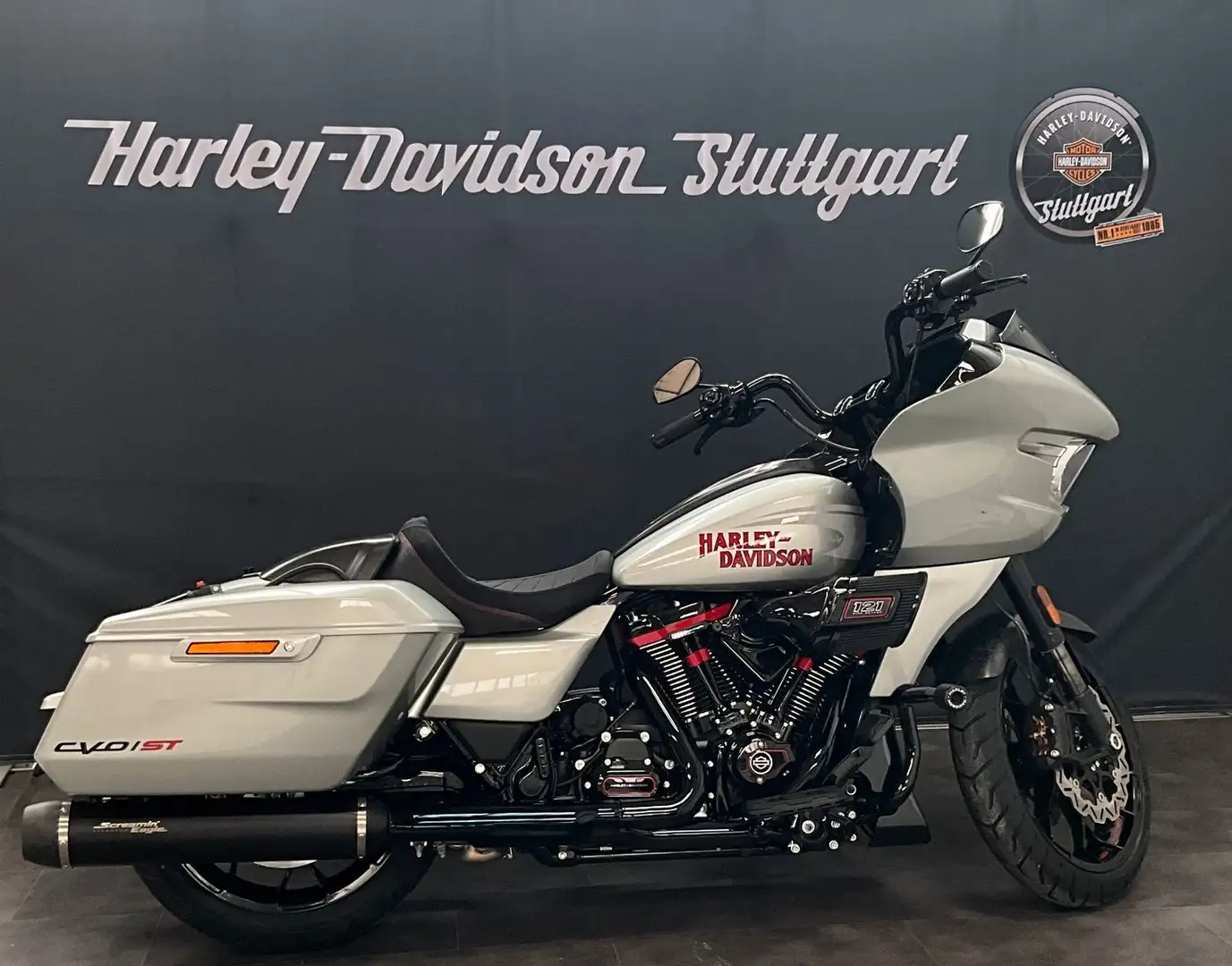 Harley-Davidson CVO ROAD GLIDE ST 2025 Touring Silber - 1