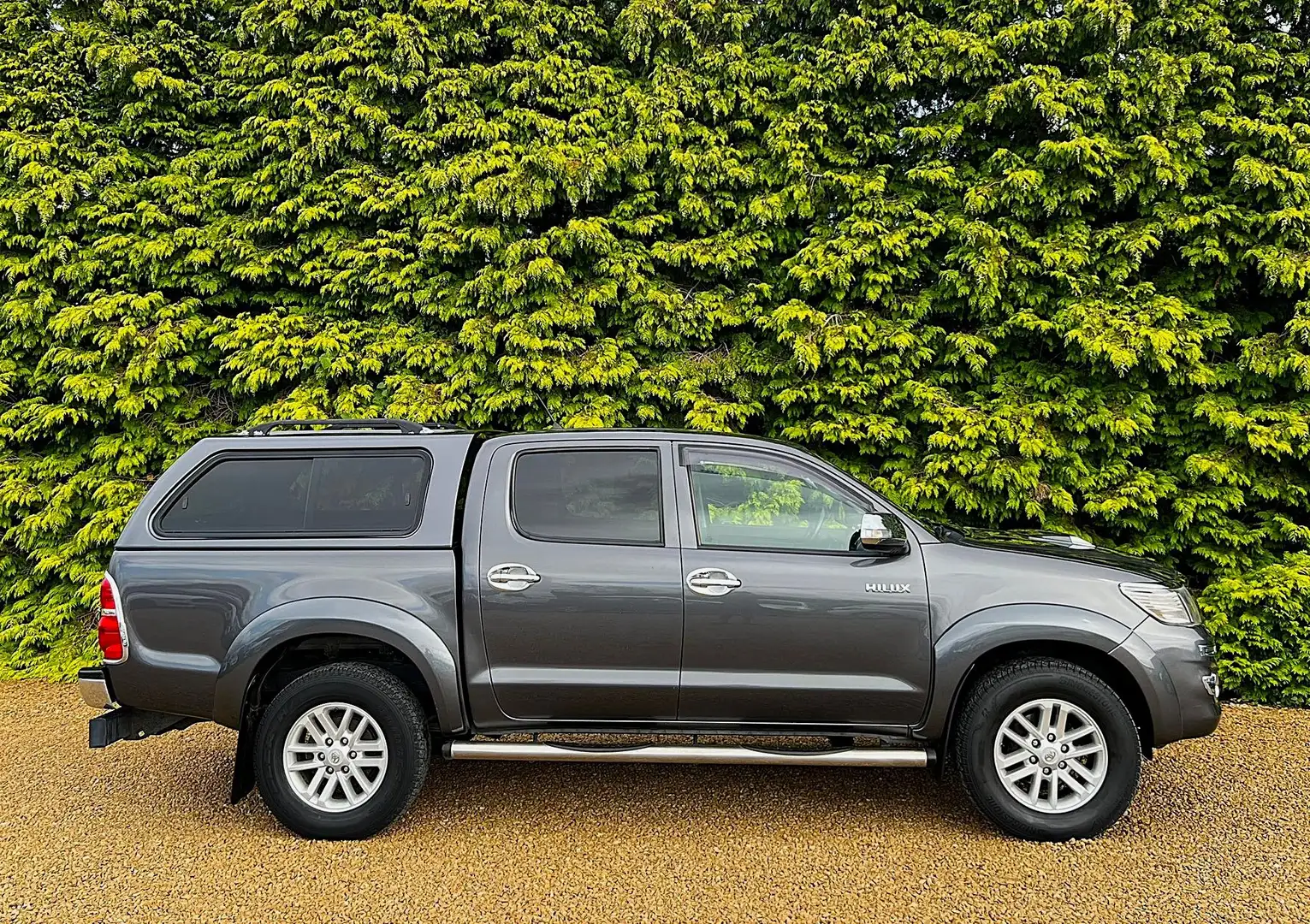 Toyota Hilux 3.0 D-4D 4WD STX AmaZonia DOUBLE CABINE 5 PLACES Grijs - 2