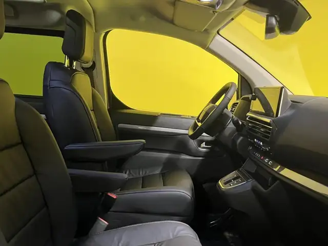 Citroen Spacetourer view 11