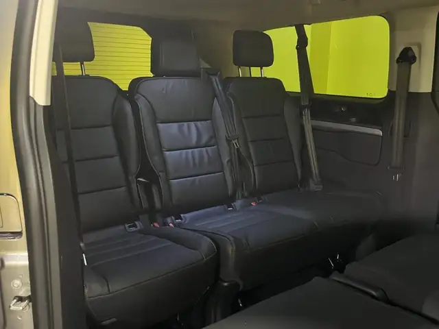 Citroen Spacetourer view 9