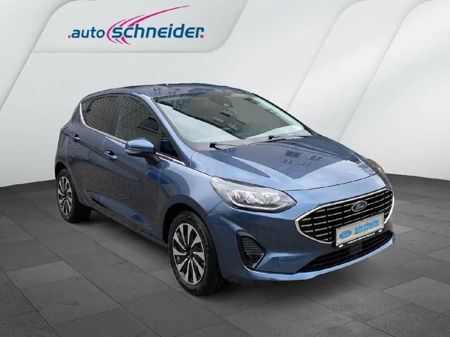 Ford Fiesta Titanium Blau - 2