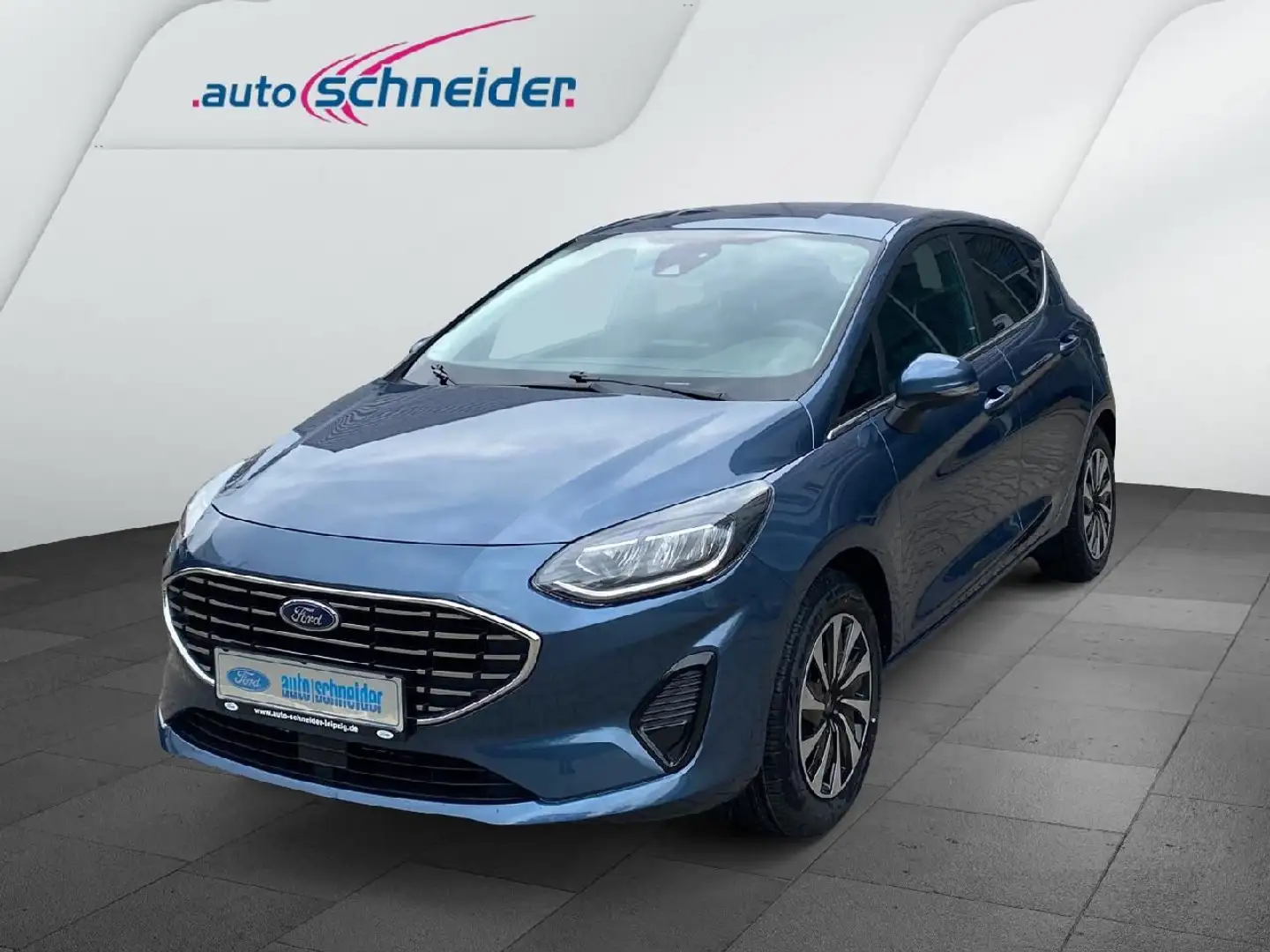 Ford Fiesta Titanium Blau - 1