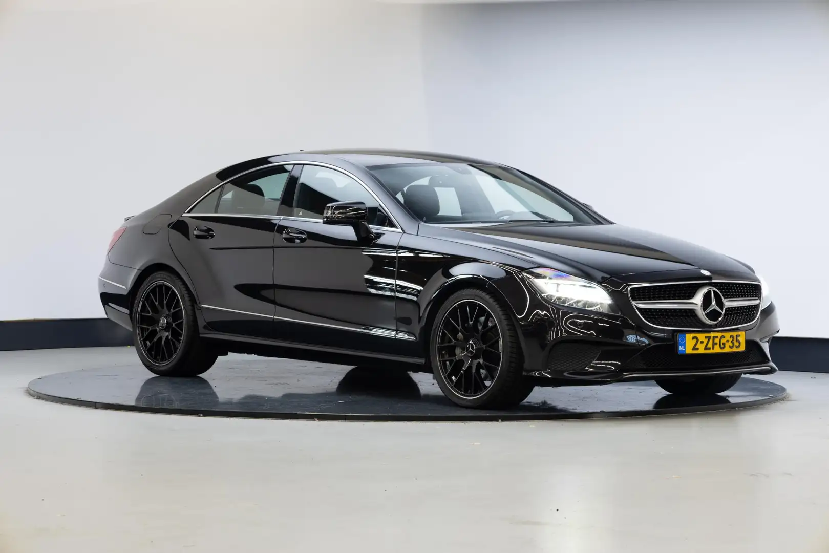 Mercedes-Benz CLS 400 Nette auto Schwarz - 1