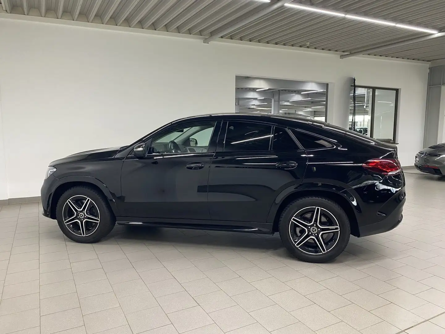 Mercedes-Benz GLE 400 d 4M COUPÉ AMG NIGHT+PANO+DIST+LED+360° Schwarz - 2