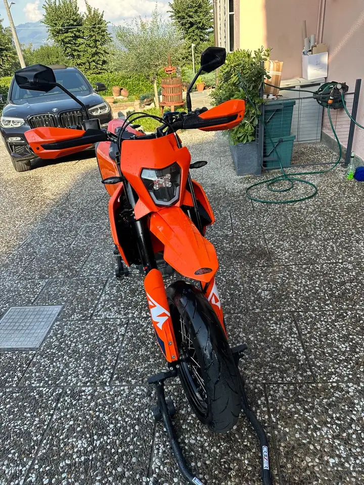 KTM 690 SMC R