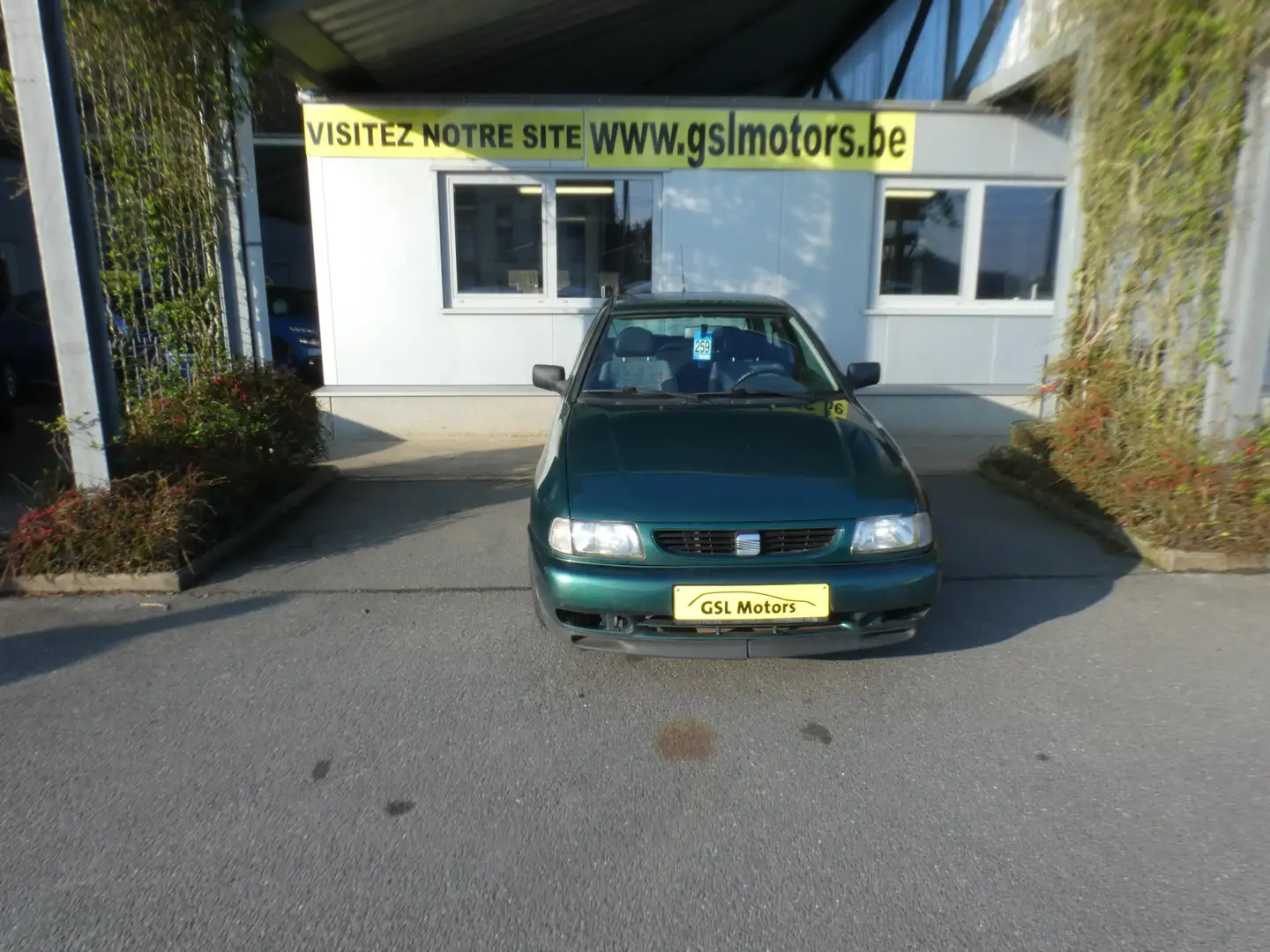 SEAT Ibiza 1.4i 60cv 3 portes vert de 06/1998 2450€ CT ok Zelená - 2