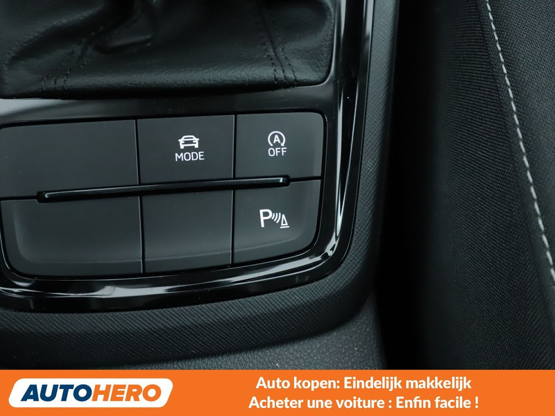 Skoda Scala 1.0 TSI Ambition — photo 13